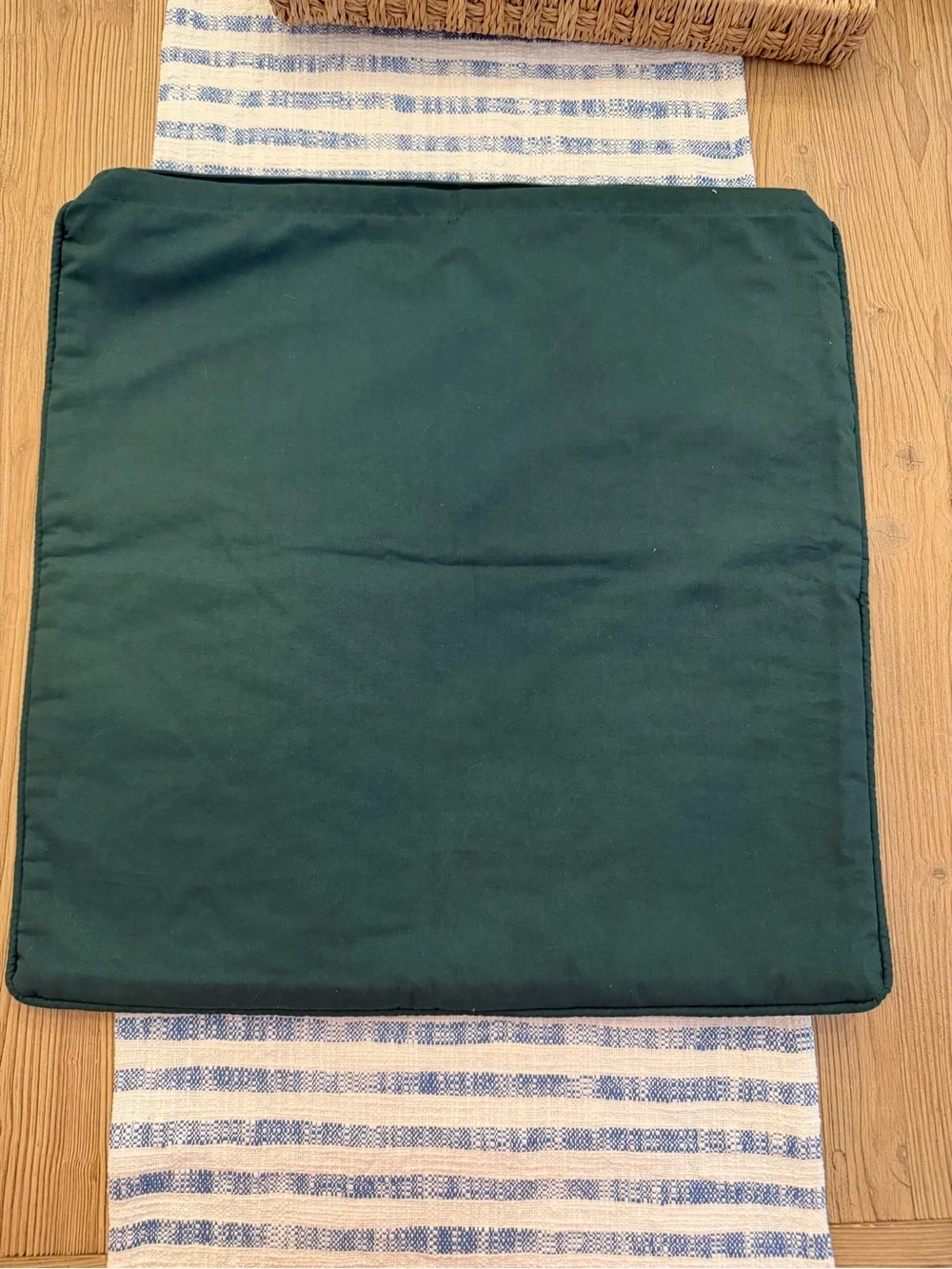 Hand stitched Hawaiian Pillow Cover Greens White 18x18